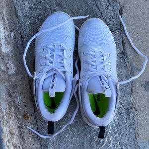 Nike Zoom HyperAce 2. Size:7.5